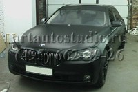 BMW7 стайлинг чёрной матовой плёнкой