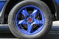 BMW X5 покраска колёсных дисков в синий цвет