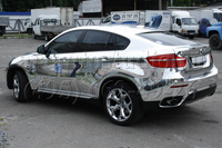 BMW X6 обклейка серебряной хром плёнкой