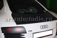 Audi R8 стайлинг карбоновой плёнкой