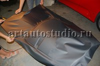 Ferrari стайлинг карбоновой плёнкой, оклейка плёнкой Carbon 3D