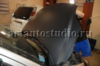 Mazda Demio карбоновая плёнка на капот
